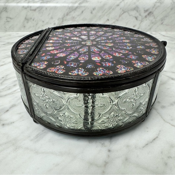 ART & ARTIFACT Notre Dame Rose Window Trinket Box Pressed Glass Jewelry Box - Picture 5 of 8